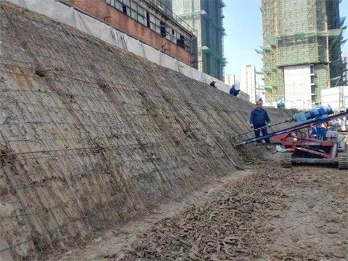 大关建筑边坡支护